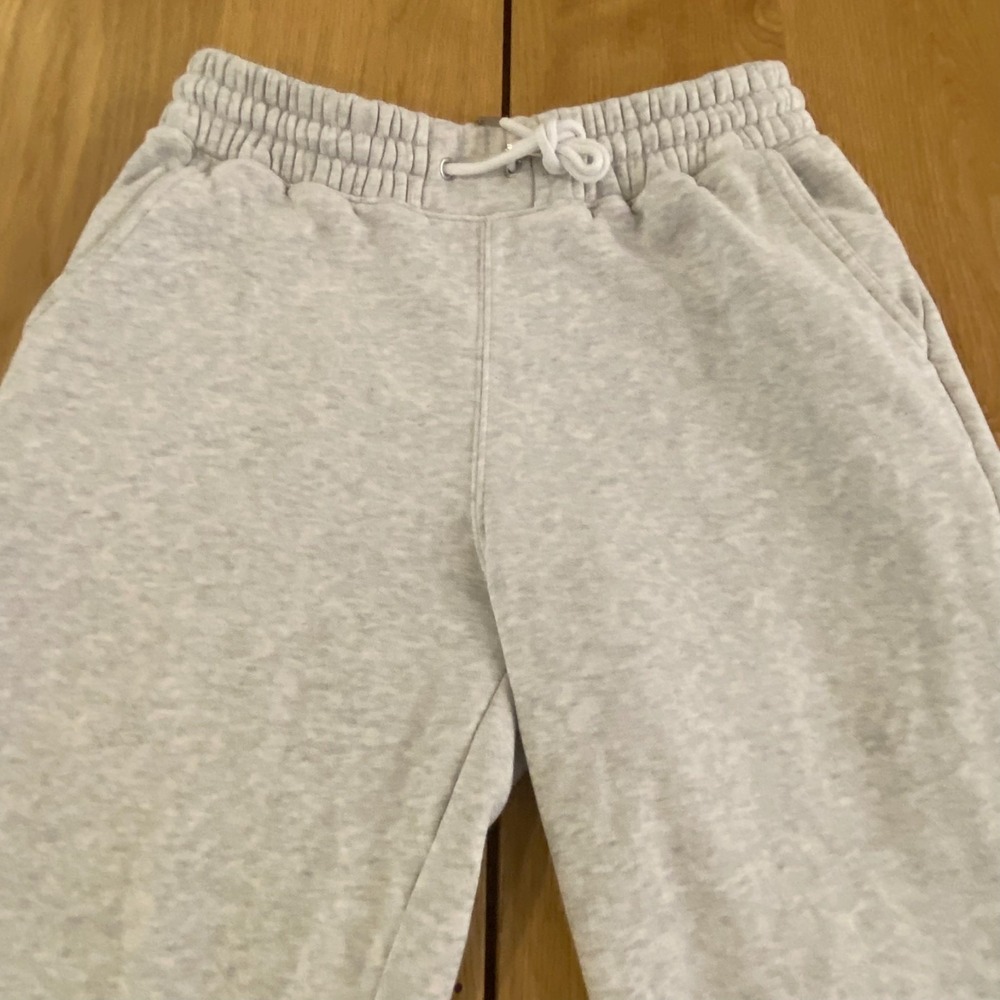 Abercrombie Women's Essential Fleece Jogger Sweatpants Size S Gray 147F0356 - Picture 2 of 11